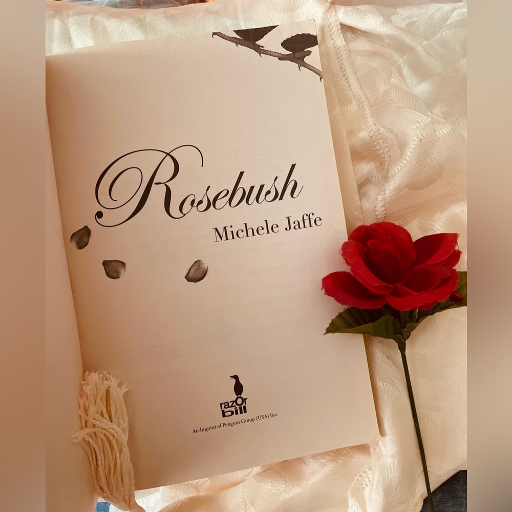 Rose Bush Book By Michele Jaffe (326 Pages)RAZORBILL By PenguinGroup - Picture 3 of 8